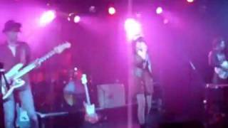 Howling Bells - Radio Wars Theme #1