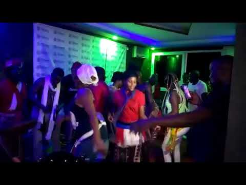 Nyerere wa konde music club/kunakira kazi