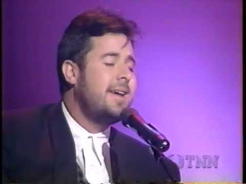Vince Gill & Kim Carnes The Heart Won't Lie