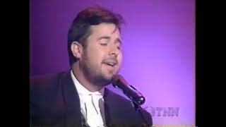 Vince Gill &amp; Kim Carnes The Heart Won&#39;t Lie