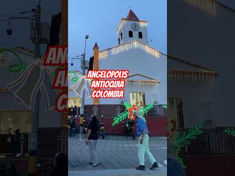 Cae la noche en Angelopolis Antioquia