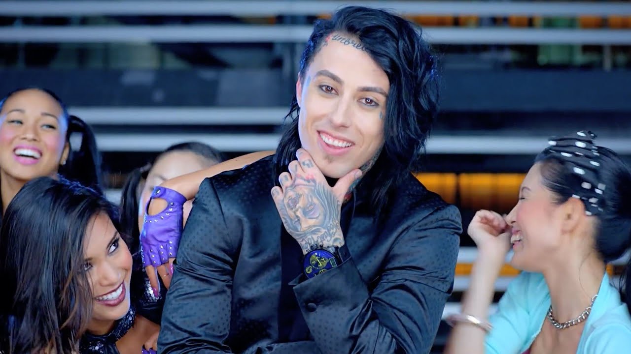 Falling In Reverse — Bad Girls Club