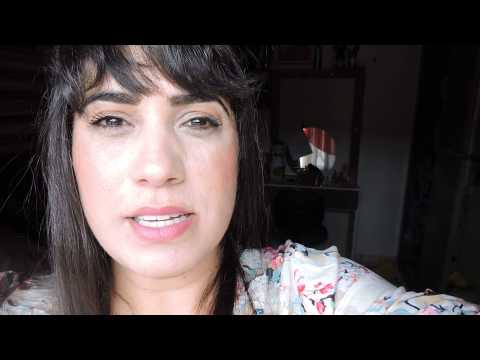 cantora Deborah Cristina