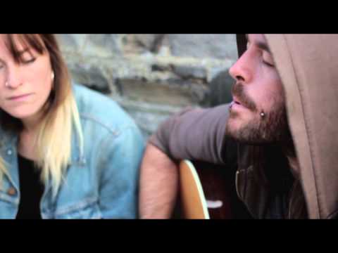 Trad Band Lynched Perform Cold Old Fire