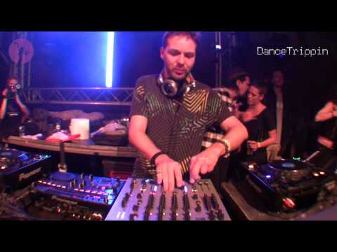 Vincent Thomas - Heureka [played by Djuma Soundsystem]