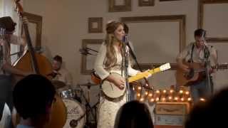 Ruthie Collins - Trainwreckin&#39; (Live)