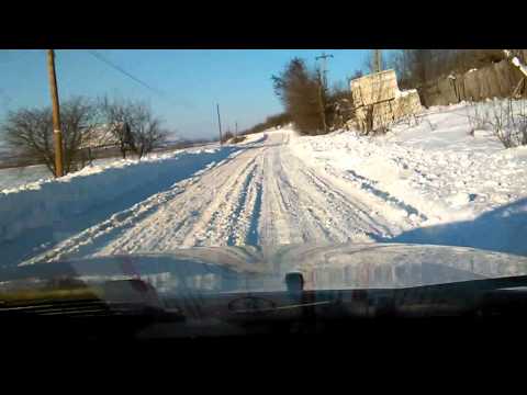 Podu motoseni asa se circula iarna drum desfundat