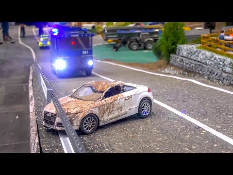 Crashed cars get rescued, RC Volvo, Scania, DAF, MAN collection