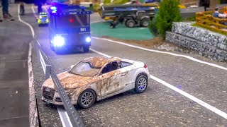 Download lagu Crashed cars get rescued, RC Volvo, Scania, DAF, MAN collection mp3