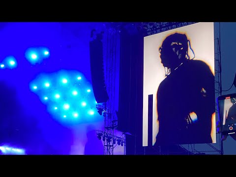 Travis Scott - STARGAZING [LIVE] (from Milan idays 06/30/23)