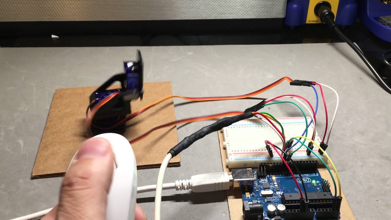 Wii Servo control - YouTube