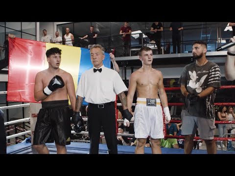 Olympus Boxing - IX - Eric VS Scott