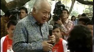 Download lagu Momen Horor, Ketika Soeharto 'Menginterogasi' Anak SD yg Bertanya mp3 Download lagu Momen Horor, Ketika Soeharto 'Menginterogasi' Anak SD yg Bertanya mp3