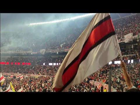 "Brito, jugadores,  pongan mas corazon por que Esto es River / River plate vs Sarmiento 2025" Barra: Los Borrachos del Tablón &bull; Club: River Plate