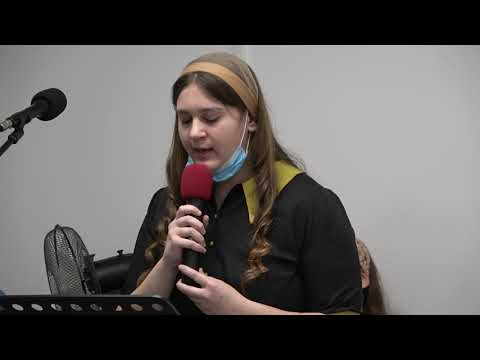 Cine a crezut in ce ni se vestise - Lavinia Lazar