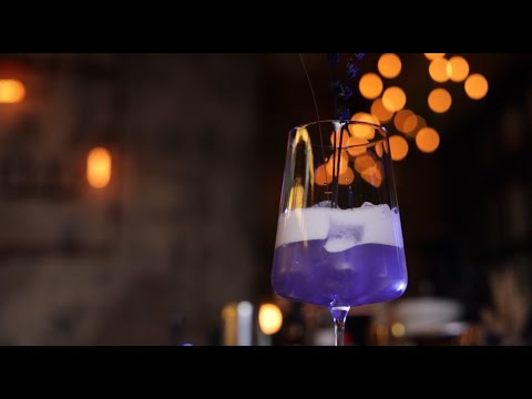 BAR COMMERCIAL VIDEO | DRINK COMMERCIAL | CINEMATIC VIDEO ALCOHOL POURS IN GLASS