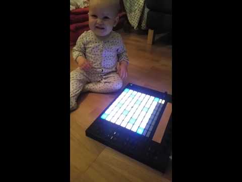 Baby dj AGK  Jam Session on ableton  push