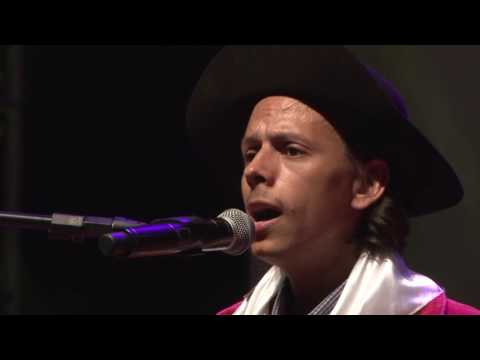 Florzita de Campo Aberto - 38ª Califórnia da Canção Nativa - Gravado ao vivo por Officina da Música.