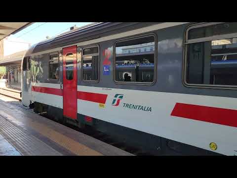 Trenitalia IC 730 arrived at Palermo Centrale in 4K
