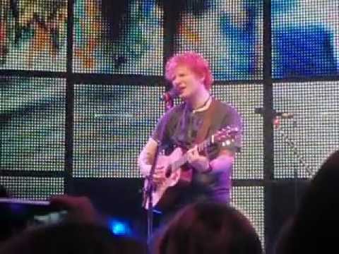 Ed Sheeran feat. Foy Vance - Kiss Me (Detroit)