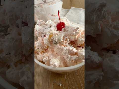 Cool Whip Fruit Salad - #easydessert #nobake #fruitsalad