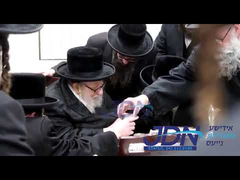 Skulen Yerushalayim Rebbe Visits Rachmastrivka Rebbe - Adar II 5782