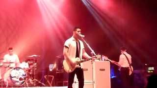 Boyce Avenue - Use Somebody Cover Live at Huxleys Neue Welt Berlin 27.03.2014 [HD &amp; HQ]