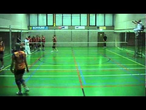 De Meeuwen D1 - Olhaco D1 6-11-2010 deel3-7.mpg