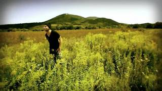 Tomi - Waiting music video