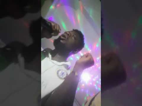 Today Streetbwoy perform live in Just here pup