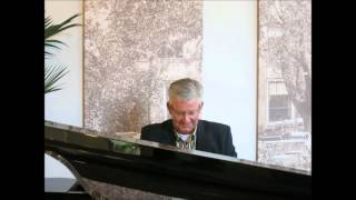 I&#39;VE GROWN ACCUSTOMED TO HERE FACE played by pianist Rob Franken