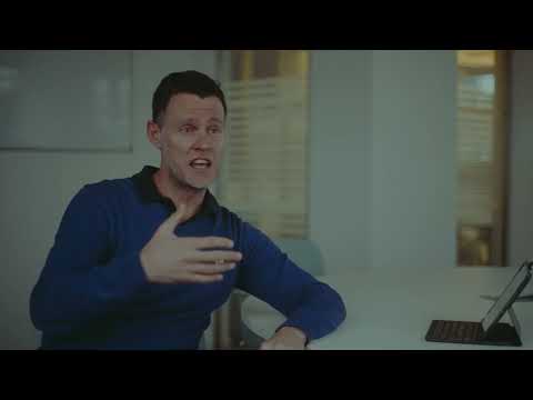 Lloyds Banking Group: A TECHNOLOGY & BUSINESS STRATEGY Part 1