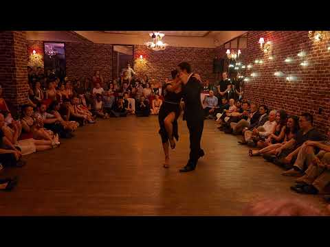 Argentine tango: Lorena Tarantino and Gianpiero Galdi - Nada Más que Un Corazón