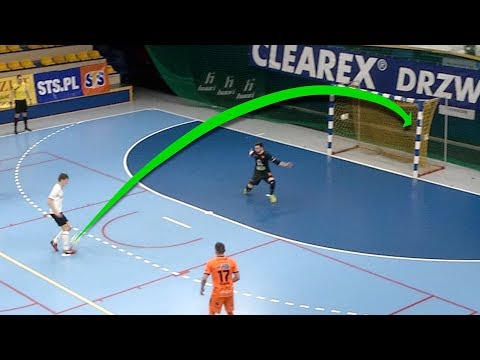 Niesamowita podcinka z rzutu karnego w Futsal Ekstraklasie!