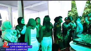 Download lagu SYILA MUSIK SPESIAL BUJANG GADIS yang PUNYA CANTIK//EMBI PUS PUS FROM LIVE UMBUL KUNCI B LAMPUNG2024 mp3