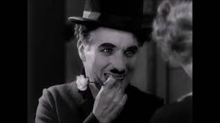 Final scene of CITY LIGHTS (1931) SKEETER DAVIS sings Charlie Chaplin's SMILE