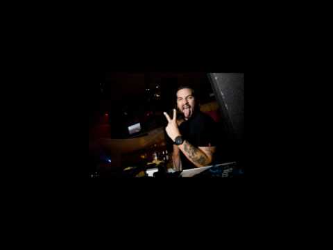 Steve Angello & Julie McKnight - Finaly it's Monday (Tias Dark Forest Bootleg)