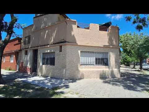 Video de YouTube - VENTA Casa 2 dormitorios La Comercial Garaje