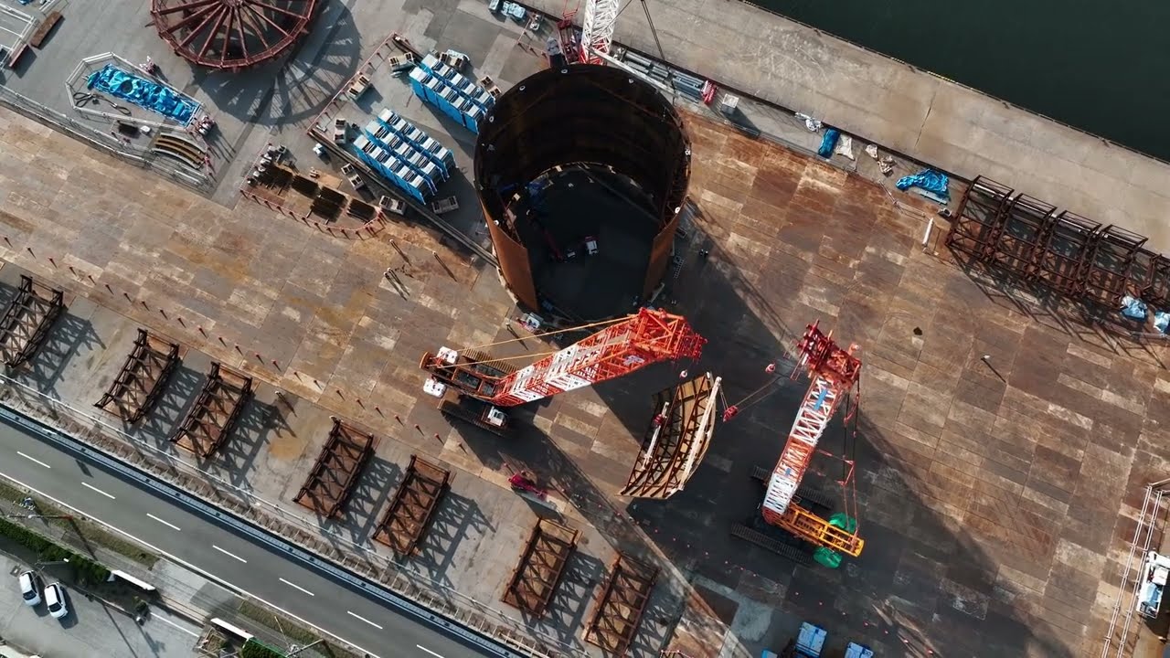 ［若築建設］  南信重機興業が活躍　横浜港新本牧地区岸壁　築造工事「現場施工ライブ Vol.6 」