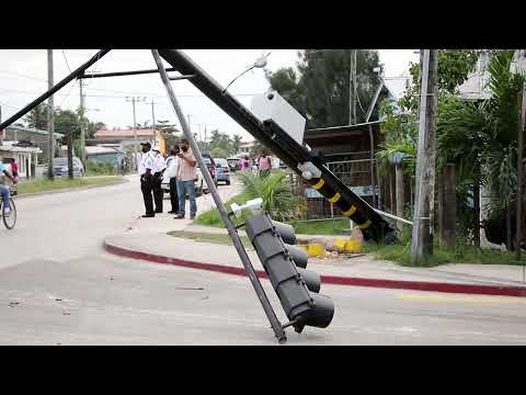 Traffic Light Comes Crashing Down on the CAB