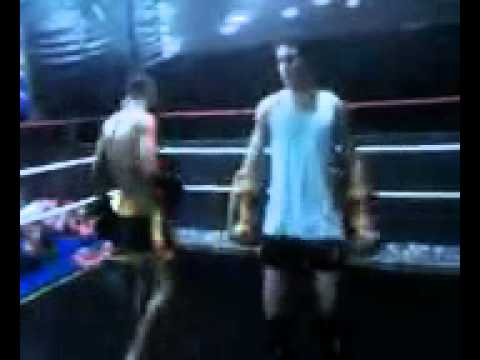 haroldo treinando muay thai