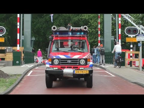 Brandweer Castricum PM 104381 + 4X4 TS 106547 met spoed vanaf Veiligheidsdag in Driemond