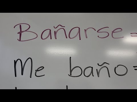 BAÑARSE 🛀🏾 | REFLEXIVE Verb | verb of the day.