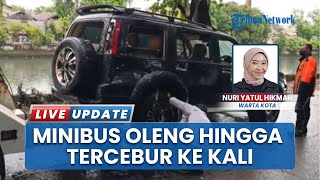 Gagal Diderek seusai Kecelakaan, Mobil yang Nyangkut di Tanggul Malah Tercebur ke Kali di Daan Mogot