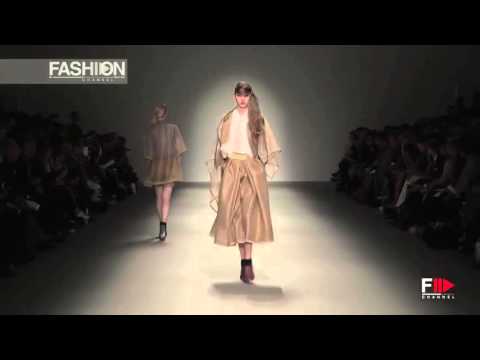 BORA AKSU Full Show London Fashion Week Autumn Winter 2015 2016 by Fashion Channel