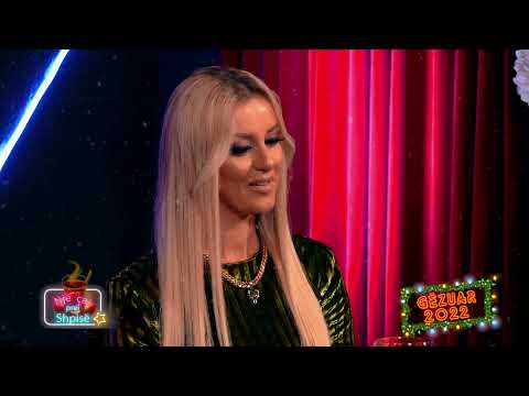 Një çaj prej shpis - Emisioni festiv Gëzuar 2022 (Politika & Muzika)