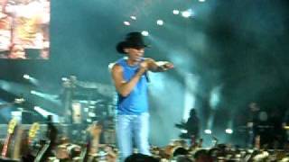 SummerTime - Kenny Chesney!! Absolutely AmaZING!  Flip Flop Tour 2007!! Seattle