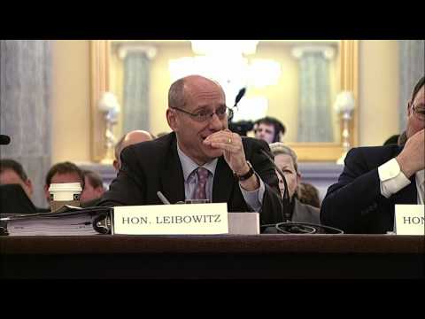 McCaskill Questions Federal Officials on Online Advertising