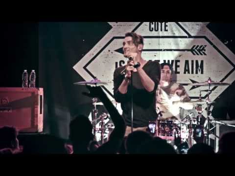 The Curse Of Curves - Cute Is What We Aim For - Live in Chicago