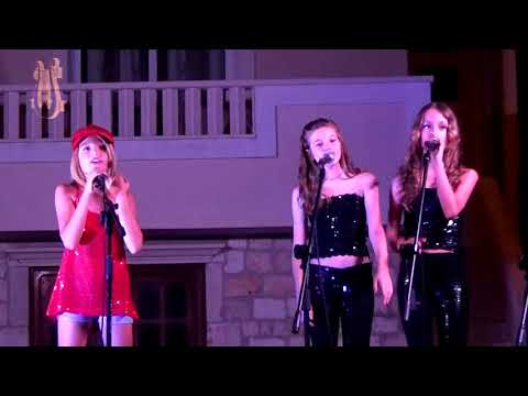 Veronika Munitić - Love shine a light